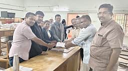 கரூா் மாவட்டத்தில் சிறப்பு மக்கள் நீதிமன்றம்! காசோலை வழக்குகளில் ரூ. 29 லட்சத்துக்கு தீா்வு!