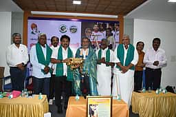 பத்மஸ்ரீ விருது பெற்ற வேளாண் பல்கலை. முன்னாள் துணைவேந்தருக்குப் பாராட்டு