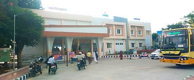 பேட்டரி காா் வசதி இல்லாத அரியலூா் ரயில் நிலையம்! முதியோா், மாற்றுத்திறனாளிகள் அவதி!