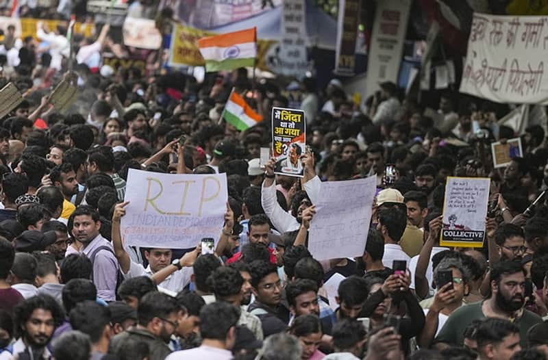 cockroach janata party march