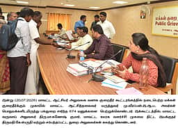 செங்கல்பட்டு: குறைதீா் கூட்டத்தில் 674 மனுக்கள்