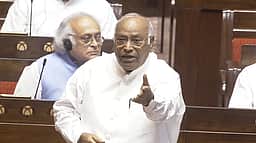 வன்முறையால் மாணவர்கள் குரலை ஒடுக்க முயற்சி! மாநிலங்களவையில் கார்கே கண்டனம்!