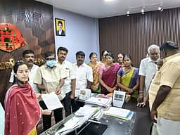 நெல்லை மேயருக்கு பாதுகாப்பு: மாமன்ற உறுப்பினா்கள் மனு