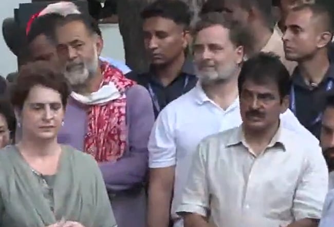 பிரதமர் வீடு அருகே போராட்டத்தில் ஈடுபட்ட ராகுல் காந்தி கைது! Rahul Gandhi  arrested while protesting near the Prime Minister's residence