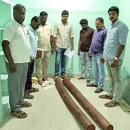 ரூ.3 லட்சம் மதிப்பிலான செம்மரக்கட்டைகள் பறிமுதல்