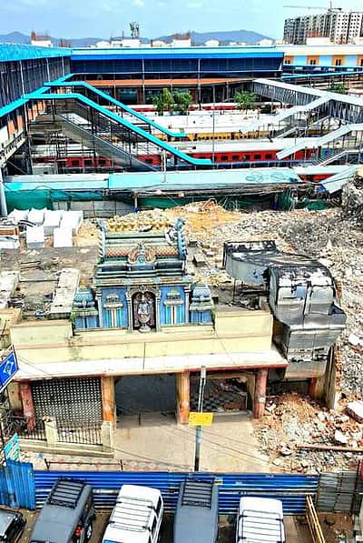இடிக்கப்படும் திருப்பதியின் பழைய ரயில் நிலையக் கட்டடம்!