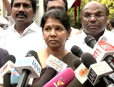 நீட் போராட்டம்: திமுக தொடங்கியது; 10 ஆண்டுகளுக்குப் பிறகு தில்லியில் தொடர்கிறது! கனிமொழி 