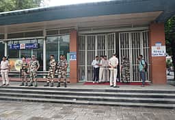 தொடரும் சிஜேபி போராட்டம்! தில்லி மெட்ரோ ரயில் நிலையங்கள் மூடல்!