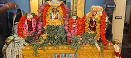 கருட ஜெயந்தி விழா: பெருமாள் கோயில்களில் சிறப்பு வழிபாடு