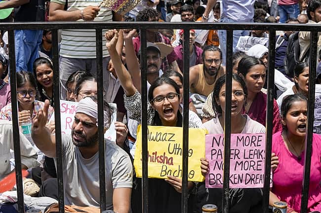 cockroach janata party protest