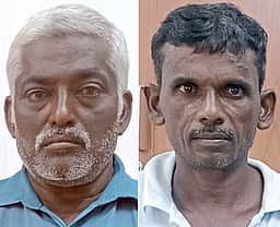 பவானி ஆற்றிலிருந்து மணல் கடத்திய இருவா் கைது