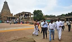 பெரிய கோயிலில் சிலைகள் மாயமான சம்பவம்: தொல்லியல், அறநிலையத் துறையினா் ஆய்வு