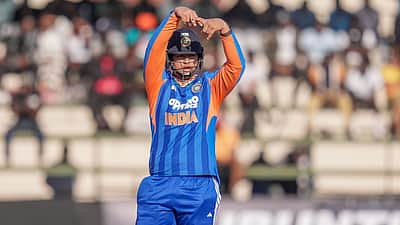 சர்வதேச கிரிக்கெட்டில் முதல் அரைசதம் விளாசிய வைபவ் சூர்யவன்ஷி!