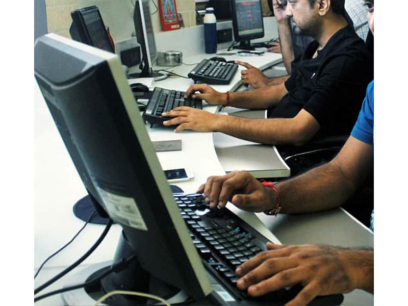 Gujarat: Sabarkantha Cyber Crime Police save elderly couple from 'digital arrest' fraud, save their gold, money