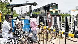 பராமரிப்புப் பணிகள்: அல்லூா் லெவல்கிராசிங் 5 நாள்களுக்கு மூடல்!