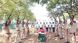 காவல் துறை மோப்ப நாய் மரணம்! 24 குண்டுகள் முழங்க அரசு மரியாதை!