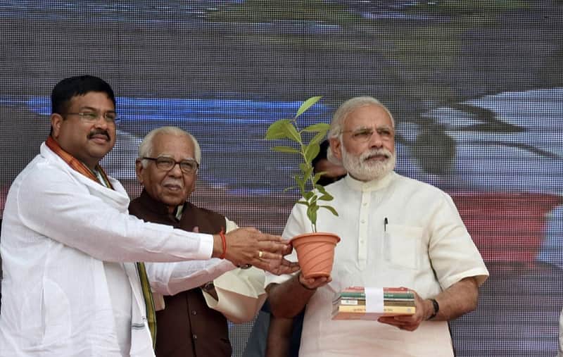 Minister Dharmendra Pradhan resigns
