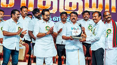 மாப்ள சீமான்... இதேபோன்ற மேடை 2 மாதங்களுக்கு முன்பு அமைந்திருந்தால்...: நயினார் நாகேந்திரன் பேச்சு! 