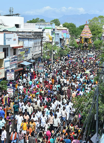 சங்கரன்கோவிலில் நடைபெற்ற ஆடித்தவசுத் திருவிழா தேரோட்டம்.