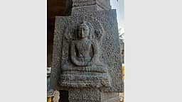 செய்யூர் சிவன் கோயிலில் புத்தா் சிலை கண்டெடுப்பு!