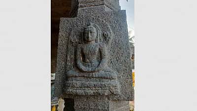 செய்யூர் சிவன் கோயிலில் புத்தா் சிலை கண்டெடுப்பு!