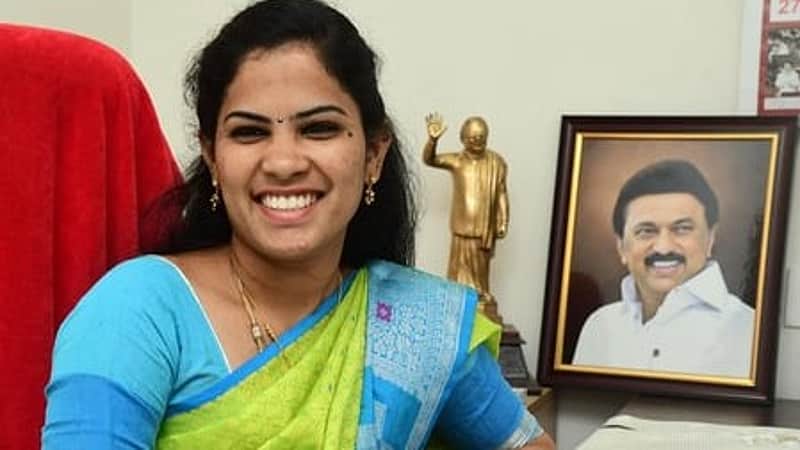Mayor Priya