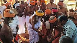 அய்யா வைகுண்டா்பதி அமைக்க பூமிபூஜை: பாலபிரஜாபதி அடிகளாா் அடிக்கல் நாட்டினாா்