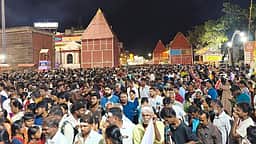 ஆடி பெளா்ணமி: திருவண்ணாமலையில் 5 லட்சம் பக்தா்கள் கிரிவலம்