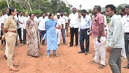 கல்வராயன்மலை கோடை விழா முன்னேற்பாடு பணிகள்: ஆட்சியா் ஆய்வு