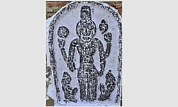 கூவனூரில் பல்லவா் கால சிற்பங்கள் கண்டெடுப்பு