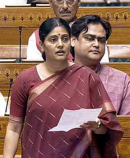 யூரியா 83%, டிஏபி 36% இறக்குமதி அதிகரிப்பு: மத்திய அரசு