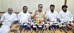 புதுச்சேரி முதல்வா் -அமைச்சா்கள் ராஜிநாமா செய்ய வேண்டும்: திமுக வலியுறுத்தல்