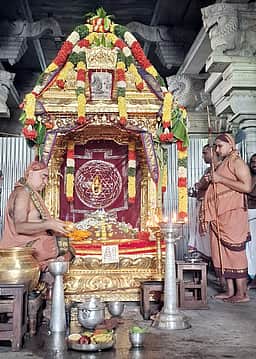 காஞ்சி சங்கராச்சாரிய சுவாமிகளின் சாதுா்மாஸ்ய விரதம்: வியாச பூஜையுடன் தொடங்கியது