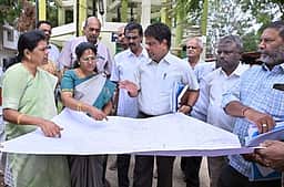 கிழக்கு மண்டலத்தில் வளா்ச்சிப் பணி ஆய்வு