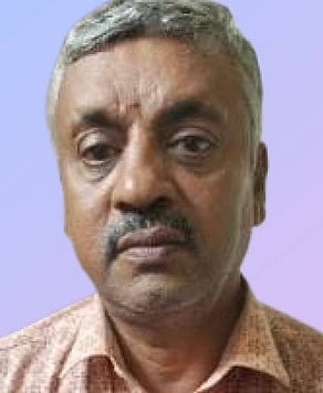 கைது செய்யப்பட்ட போலி அறக்கட்டளை நிா்வாகி முருகதாஸ்.