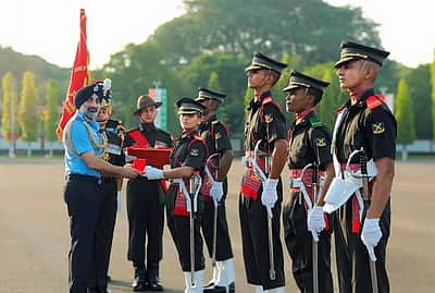 பெண் பொறியியல் பட்டதாரிகளுக்கு ராணுவத்தில் அதிகாரிப் பணி: விண்ணப்பிப்பது எப்படி?