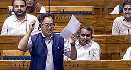 பிறப்பு, இறப்பு பதிவு மசோதா மக்களவையில் நிறைவேற்றம்: அமளிக்கு இடையே விவாதமின்றி ஒப்புதல்
