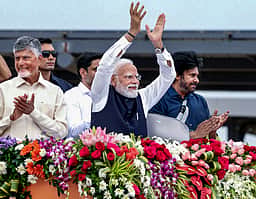 நாட்டில் விமான நிலையங்கள் இருமடங்குக்கு மேல் அதிகரிப்பு: பிரதமா் மோடி