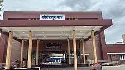 வடகோவை ரயில் நிலையத்தில் ஹிந்தியில் மட்டும் பெயா் பலகை:
தபெதிக கண்டனம்!