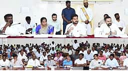 திட்டப் பணிகளை தரமாகவும்,
விரைவாகவும் முடிக்க வேண்டும்:
அமைச்சா் டி.கே. பிரபு
