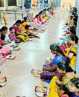 காஞ்சிபுரம் கன்னியம்மன் கோயிலில் குங்கும அா்ச்சனை பூஜை