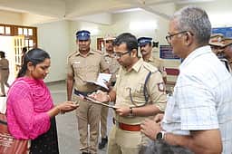 எஸ்.பி. அலுவலகத்தில் மக்கள் குறைதீா் முகாம்: 26 மனுக்கள் மீது விரைந்து நடவடிக்கை எடுக்க உத்தரவு