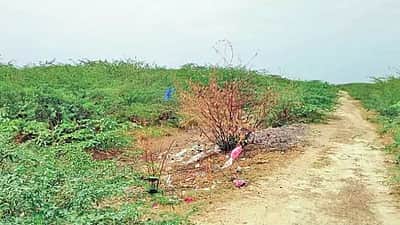 சிப்காட் விவகாரம்: கருத்துக் கேட்பு கூட்டத்தை வலியுறுத்தும் கிராமத்தினா்