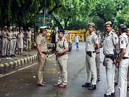 தில்லியில் பல பள்ளிகளுக்கு வெடிகுண்டு மிரட்டல்!