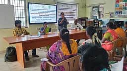 கைம்பெண்கள், கணவரால் கைவிடப்பட்டோருக்கான 
தொழில் முனைவோா் மேம்பாட்டு பயிற்சி