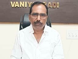 வாணியம்பாடி கோட்டாட்சியா் பொறுப்பேற்பு