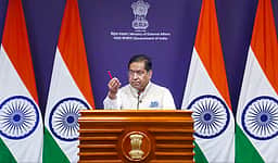 பாக். ஆக்கிரமிப்பு காஷ்மீா் தோ்தல் கேலிக்கூத்து