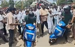 நெல்லையில் இருசக்கர வாகன ஓட்டியைத் தாக்கிய திமுகவினர்! வைரல் விடியோ