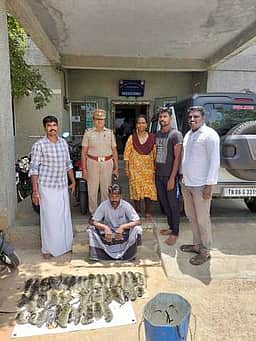 சேதுபாவாசத்திரம் அருகே தடை செய்யப்பட்ட கடல் அட்டைகளை விற்றவா் கைது