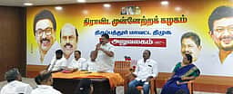 திருப்பத்தூா் மாவட்ட திமுக செயற்குழு கூட்டம்